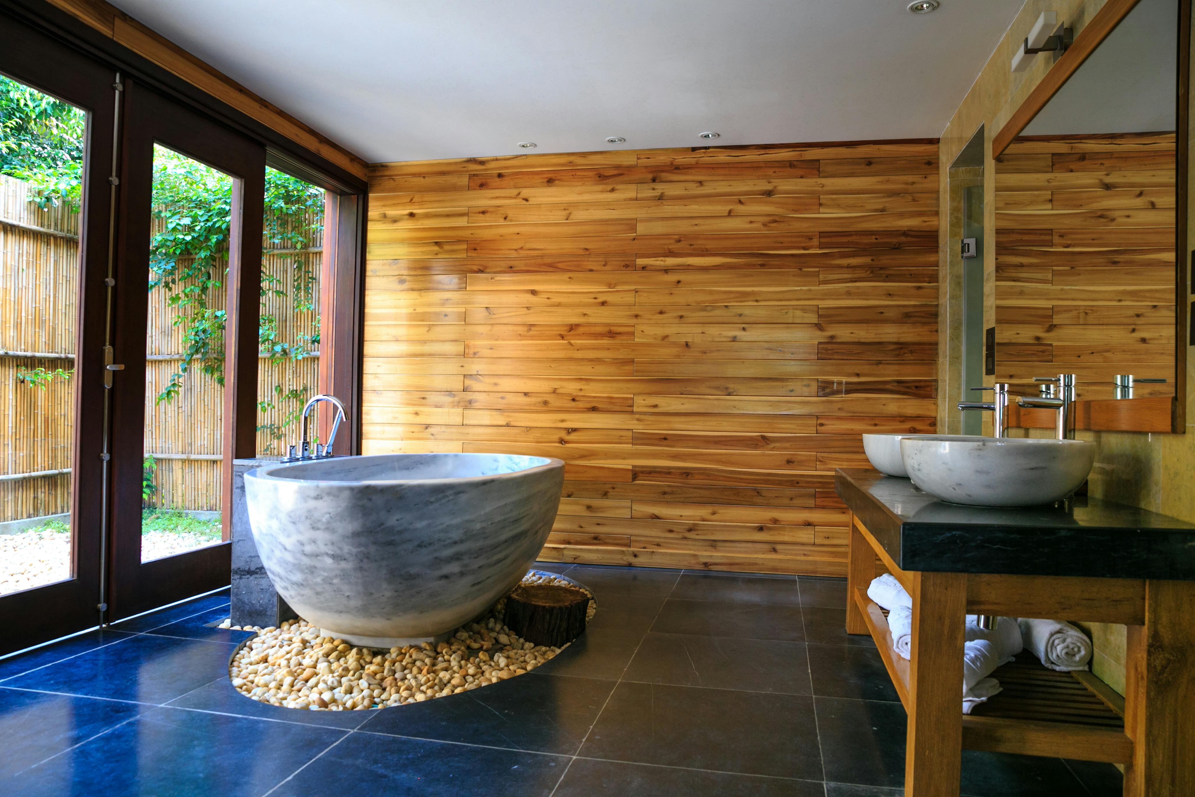 Bathtub